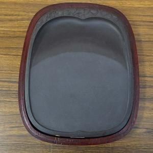 送料無料 ◇ 工芸品 硯 書道具 中国 栄宝斎 端渓硯 彫刻硯 刻 松雲随形