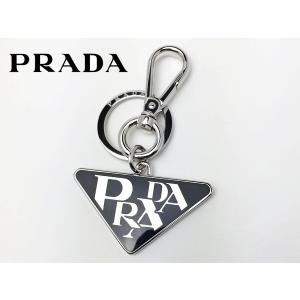 プラダ キーホルダー PRADA 2PS026 NERO キーフック付き ブラックXシルバーカラー ロゴ入り 逆三角形 キーリング キーホルダー｜perlei