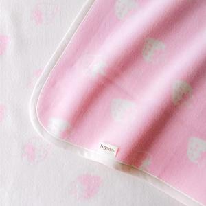 はぐまむ hugmamu 日本製 綿毛布 ブランケット , いちご)