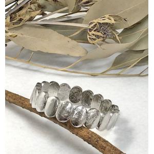 SWAROVSKI（スワロフスキー） 羽 フェザー バングル ブレスレット GP