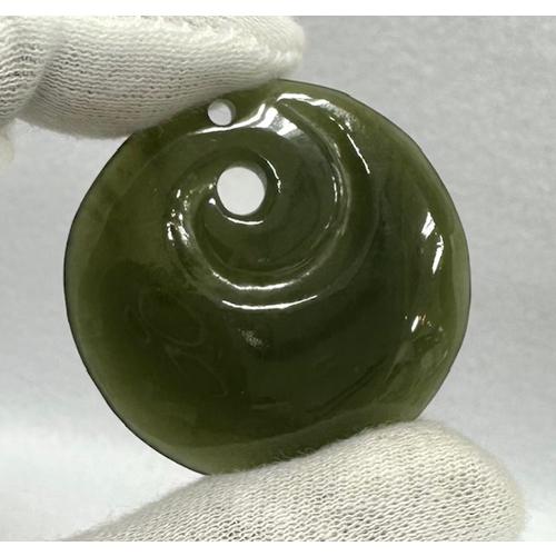 ネフライト グリーンストーン カナディアンジェード マオリストーン マオリ族のお守り 天然石 パワー...