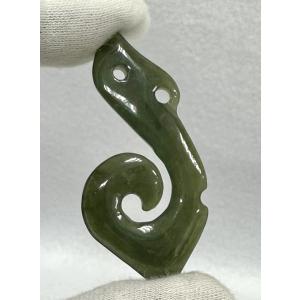 ネフライト グリーンストーン カナディアンジェード マオリストーン マオリ族のお守り 天然石 パワー...