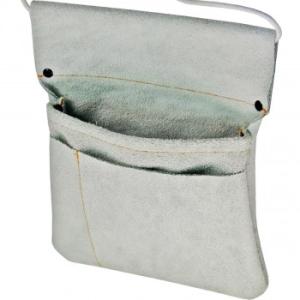 コンヨ Forza 革釘袋 大 15630