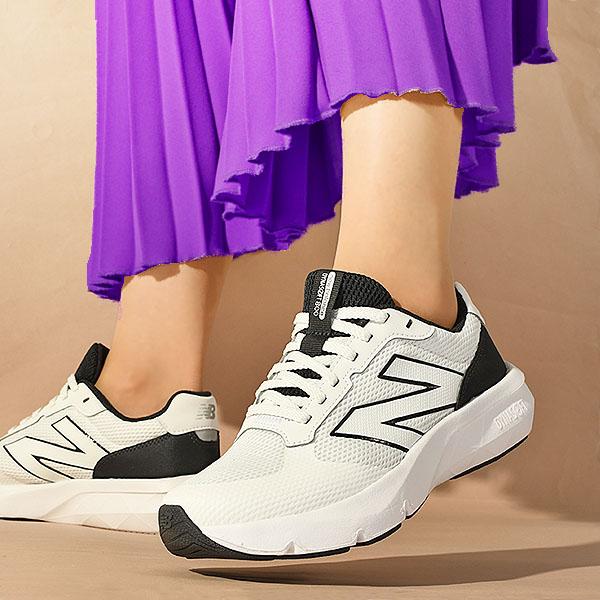 ビッグNロゴ ニューバランス スニーカー New Balance レディース DynaSoft 80...