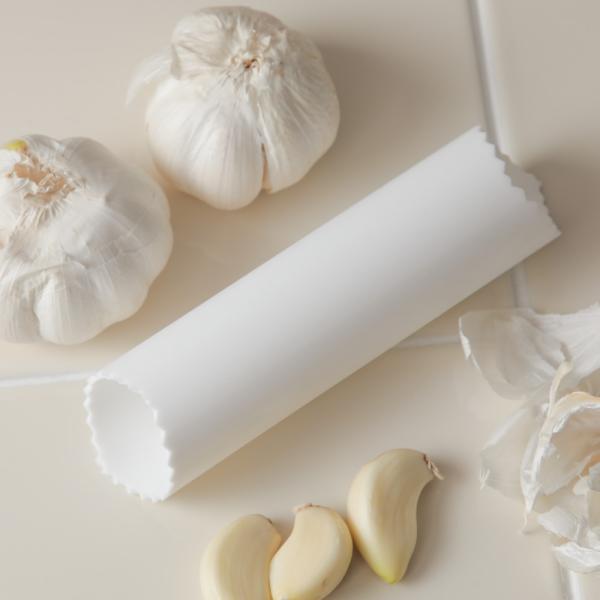 簡単ニンニク皮むき器 にんにく 転がすだけ つるん