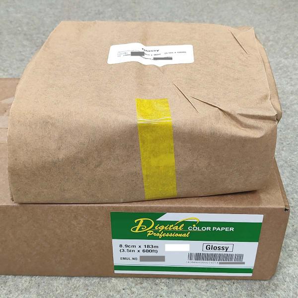 ラッキーSA【89mm幅】光沢/GLOSSY ロール型 カラー印画紙 183m巻【1巻】ミニラボ業務...
