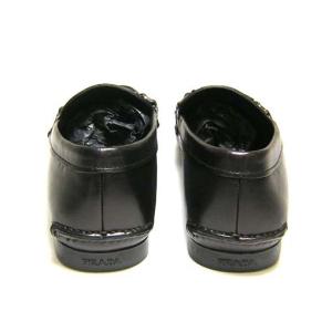 プラダ 靴 サイズ感 The Art Of Mike Mignola