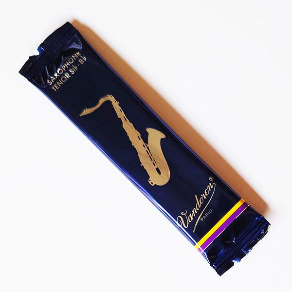 vandoren[バンドーレン]　テナーサクソフォン用リード　トラディショナル[1枚バラ売り]