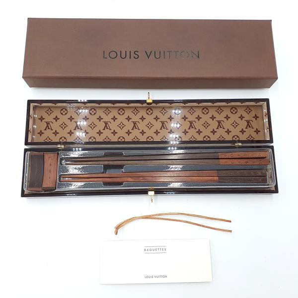 ルイヴィトン ノベルティ チョップスティック 箸2膳セット LOUIS VUITTON 美品 ◆31...