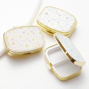 アクセサリーケース 花柄 お花 パール 小物入れ ミラー 鏡 仕切り付き パールスワロフスキー :ss-acec-040-042:アクセサリーショップ  PIENA - 通販 - Yahoo!ショッピング