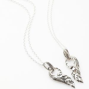 2つを合わせるとハート型になるペアネックレス シルバー925製 羽根 アラベスク 葉 唐草 レディース 爆買｜アクセサリーショップ PIENA