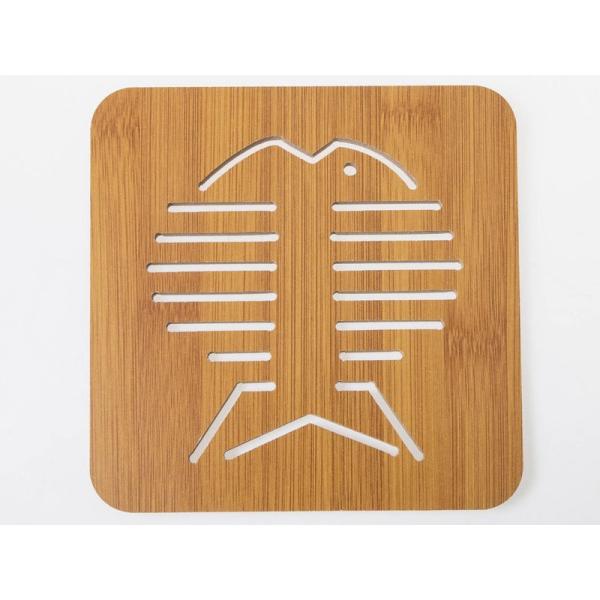 シンプル 生活雑貨 キッチン雑貨 上質感 かわいい透かし彫り風 木製 コースター 耐熱#魚骨A