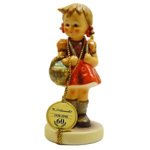 フンメル人形 50周年 陶器人形 貫入有り)フンメル 陶器人形 フィギュリン Coquettes(179