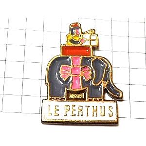 ピンバッジ・コカコーラのペットボトルと瓶◇フランス限定ピンズ◇レア