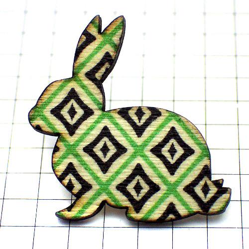 ピンバッジ・木製ウサギ四角模様 PAINTED WOOD RABBIT◆フランス限定ピンズ◆レアなヴ...