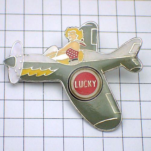 ピンバッジ・煙草ラッキーストライク女の子パイロット飛行機乗り LUCKY-STRIKE COCKPI...