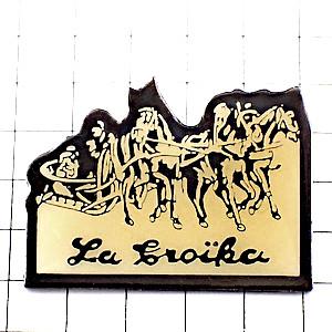 ピンバッジ・ハドック船長タンタンの冒険旅行お酒を持って走る