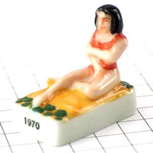 フェーブ・ワンピース昔の水着の女の子1970年 SWIMSUIT◆フランス限定フェーヴ◆ガレットデロワFEVEフェブ小さな置き物