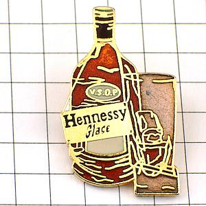 ピンバッジ・ヘネシー酒コニャックとグラス氷 HENNESSY COGNAC VSOP LVMH LO...