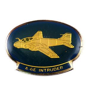 ピンバッジ・飛行機イントルーダーA-6アメリカ海軍海兵隊USA艦上攻撃機◆フランス限定ピンズ◆レアな...