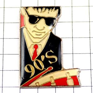 ピンバッジ・サングラス音楽ドラマードラム煙草ウィンストン黒い眼鏡◆フランス限定ピンズ◆レアなヴィンテ...