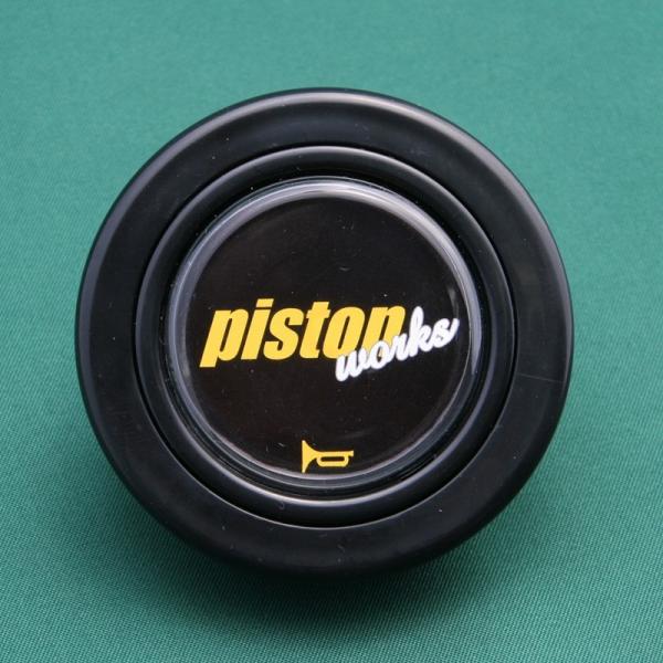 ＰＩＳＴＯＮオリジナル　ホーンボタン「ＰＩＳＴＯＮ　ＷＯＲＫＳ」ロゴ