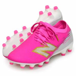 New Balance Furon サッカーシューズ ピンク 👀 @bukayosaka87 was spotted training in an unreleased pair of New
