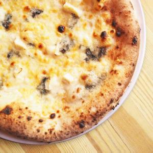 ピザ　冷凍　クアトロフォルマッジ　最高級小麦粉　カプート社　サッコロッソ使用｜pizza-shokudoh