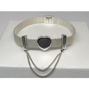 PANDORA（パンドラ） スレッドレス ブレスレット 3チャーム ギフト