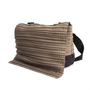 ISSEY MIYAKE（イッセイミヤケ） イッセイミヤケハートタマシャISSEY