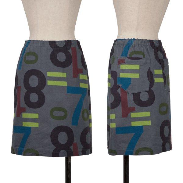 イッセイミヤケミーISSEY MIYAKE me ナンバープリント台形スカート グレーマルチF 【レ...