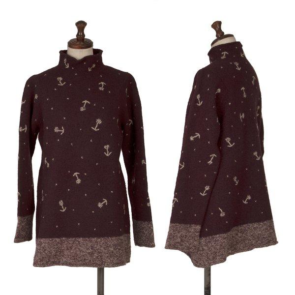 ツモリチサトTSUMORI CHISATO ウールフローラルステッチモックネックニット ボルドーM ...
