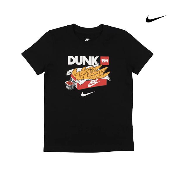 NIKE ナイキ キッズ ジュニア Tシャツ チキン ナゲット ロゴ Tシャツ ブラック HQ323...