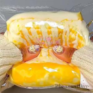 コーンチーズパン スクイーズ ぷにぷにおもちゃ...の詳細画像3