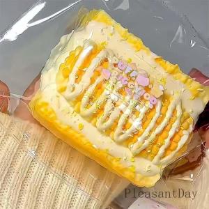 コーンチーズパン スクイーズ ぷにぷにおもちゃ...の詳細画像4