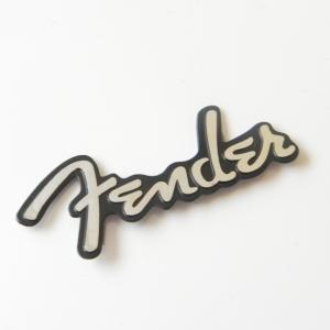 フェンダーエンブレム Fender アルミエンブレム Fenderロゴ バッチ フェンダーギターエンブレム Fender アンプ ハードケース ギター等に Pb305 プレンヌ 通販 Yahoo ショッピング
