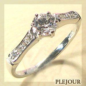 ダイヤモンドリング 18金 エンゲージリング 婚約指輪｜plejour