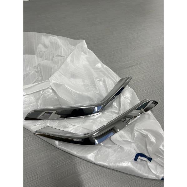 新型アルファード　ハイブリット フロント　フォグランプ　メッキガーニッシュ