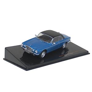 ixo（イクソ） 1/43 ジャガー XJ12C クーペ 1976 ブルー/ブラックルーフ｜plus1market