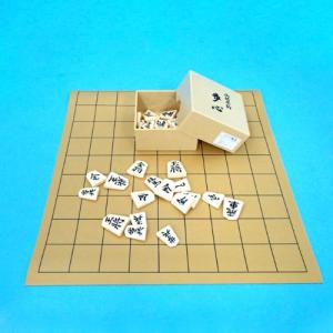 将棋セット 塩ビ将棋盤とプラスチック製駒歩心のセット｜plusa-main