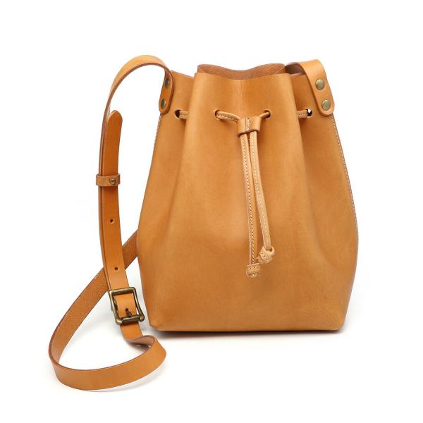 ショルダーバッグ 巾着バッグ 本革 キャメル レディース  ヌメ革 牛革 斜めがけ 肩掛け 軽量 高...