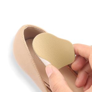 かかとパッド 2足分 大小セット 靴擦れ防止パ...の詳細画像1