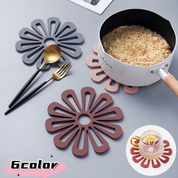 鍋敷き コースター コップ敷き グラス置き お皿置き 北欧風 お花 断熱 水洗い可 滑り止め かわい...