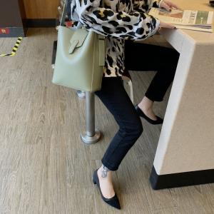 パンプス レディース 靴 女性 大人 チャンキ...の詳細画像4