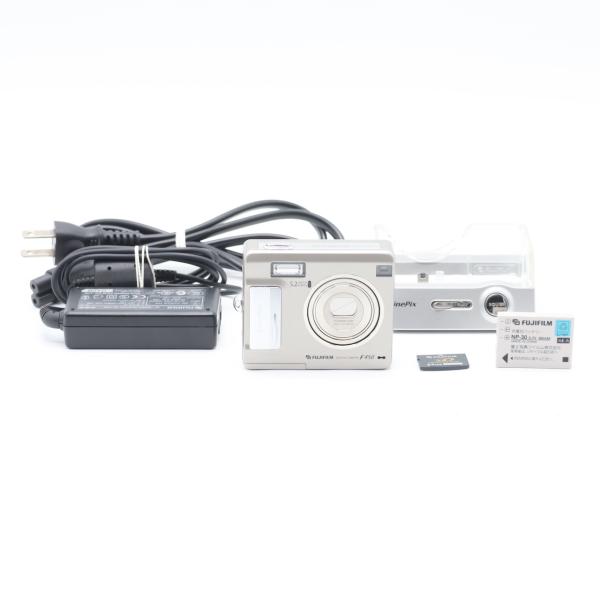 カシオ CASIO  EXILIM  EX-Z1050SR シルバー