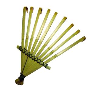 手クマデ 竹製 9本爪 ハンディ熊手 手熊手 手...の商品画像
