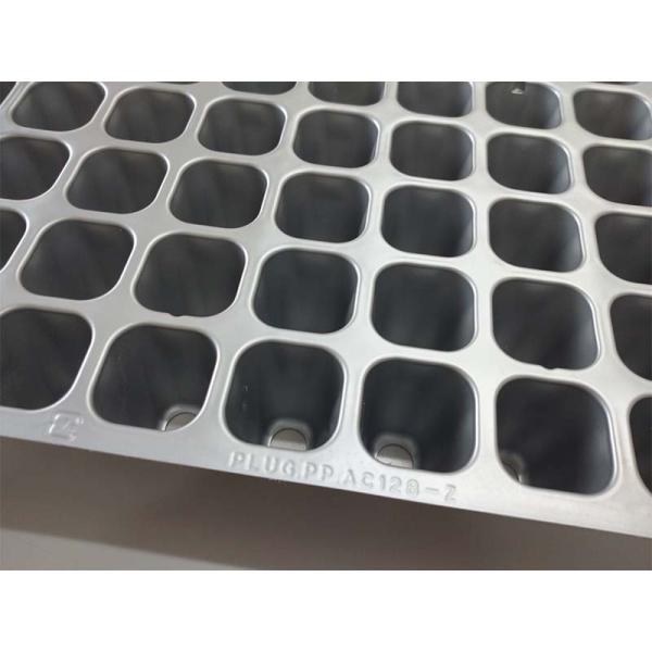 100枚 プラグトレー 銀 128穴 Z リブなし 300×589mm ポリプロピレン 国産 全農タ...