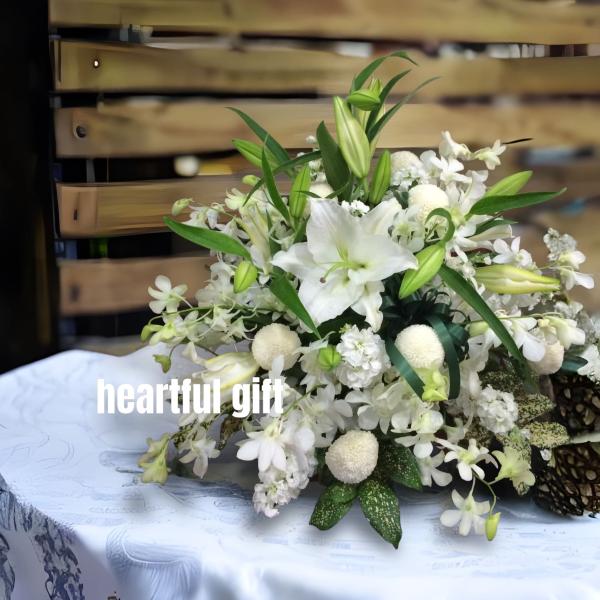 お悔み お供え 生花 アレンジメント 白ユリ 白系 8800円 おしゃれ 現代風 仏花 枕花 命日 ...