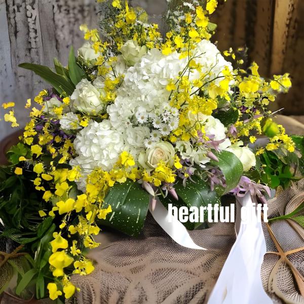 お悔み お供え 生花 アレンジメント あじさい 12000円 おしゃれ 現代風 仏花 枕花 命日 法...