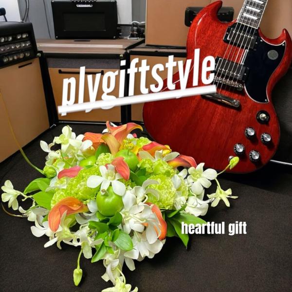 アレンジメント 送別会 ボリューム大 お誕生日  白系 ギター 母の日 退職祝い 男性 敬老の日  ...